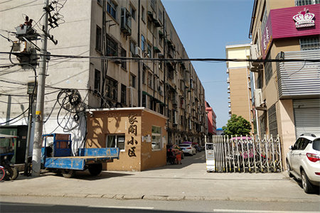 城西华安仪锦苑2室2厅1卫88m2中档装修